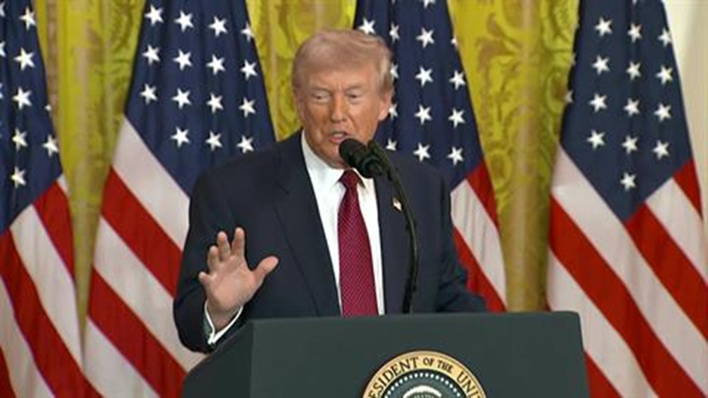 ترامب: تعزيز استخدام الفحم يخفض كلفة الطاقة.. وانسحبنا من اتفاق باريس “غير العادل”