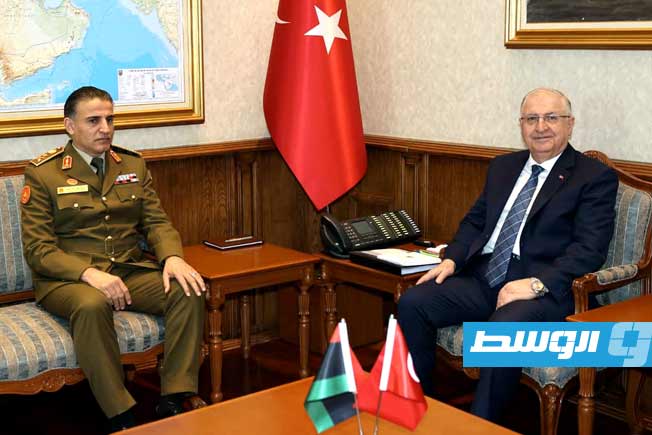 وزير الدفاع التركي يستقبل النمروش في أنقرة