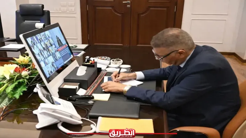 محافظ جنوب سيناء يشارك في اجتماع مجلس المحافظين