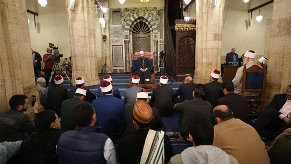 «أَلَمْ يَعْلَمْ بِأَنَّ اللَّهَ يَرَى».. الهواري: آية كفيلة بإصلاح السلوك لو استقرت في القلوب