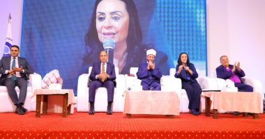 وزيرا التضامن الاجتماعي والأوقاف يشهدان ندوة "بناء الإنسان وتعزيز ثقافة وقيم المواطنة" بالمنيا