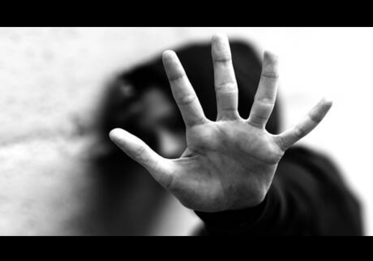 اتهام لاعبة كرة قدم صاعدة باغتصاب مراهق عدة مرات