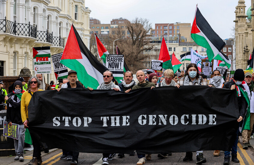 برايتون البريطانية... ناشطون يطرقون الأبواب ويطلبون من السكان مقاطعة إسرائيل