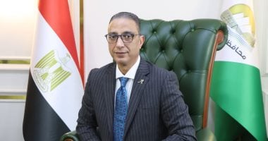 محافظ الجيزة يوجه بغلق 11 منشأة مخالفة لتعديها على الشارع العام