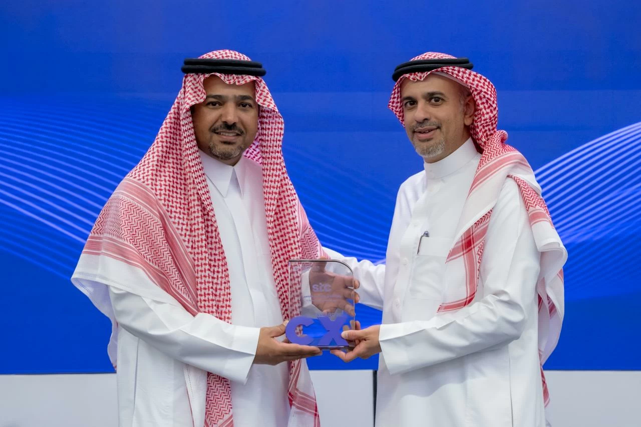 مجموعة stc تفوز بجائزتي أفضل تجربة للمستخدمين من هيئة الاتصالات والفضاء والتقنية