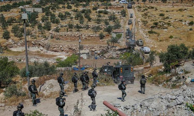 انتهاكات جديدة.. الاحتلال الإسرائيلي يثبت خياما في تل المغر غربي درعا