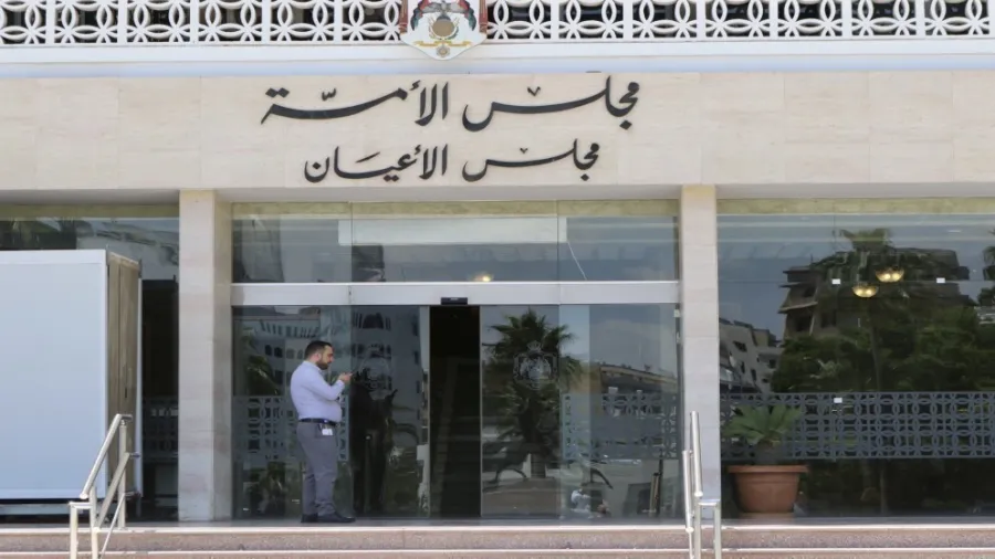 لجنة في الأعيان تبحث تمكين الشباب وتعزيز الحرف اليدوية لحماية التراث الوطني
