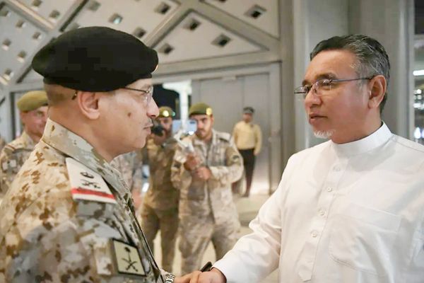 بعد أدائهم المناسك.. الحجاج يتوافدون إلى المدينة