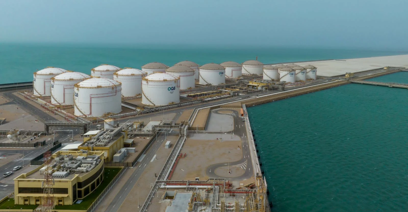 شركة تنمية نفط عُمان تؤكد: العمليات في ميناء الفحل تسير بشكل طبيعي - صحيفة وهج الخليج الإلكترونية