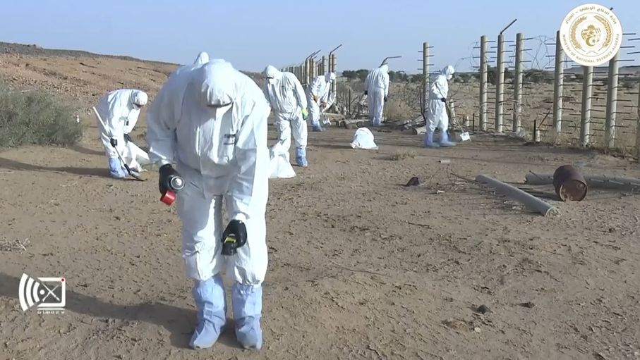 الجزائر تبدأ أول تطهير جزئي لموقع تفجيرات نووية فرنسية