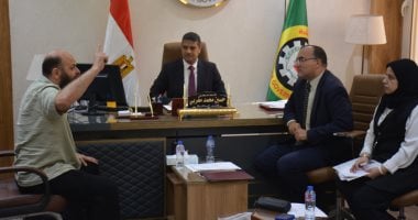 نائب محافظ الدقهلية يترأس اجتماعا لمناقشة توفيق أوضاع شاغلي الوحدات بعمارة شارع بورسعيد