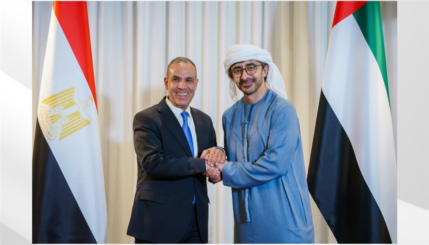 عبدالله بن زايد ونظيره المصري يبحثان تطورات الأوضاع الإقليمية