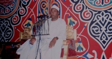 كنوز منسية.. الشيخ على محمود فرج.. وهبه والده للقرآن الكريم.. بشّره الشيخ محمد صديق المنشاوى بمستقبل باهر.. أسماه أهل القرية بلال نسبة لمؤذن الرسول.. وأحيا ليالى شهر رمضان فى عدة دول وكرمه الأزهر الشر