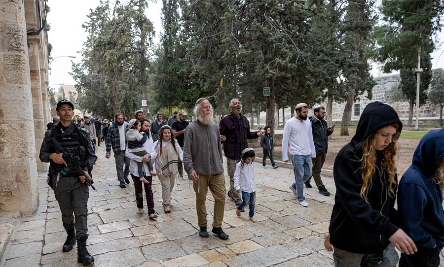 البصق على المسيحيين في القدس… تطرفٌ تحميه الحكومة الإسرائيلية