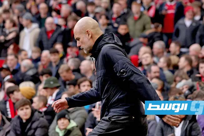 غوارديولا يسخر من جدولة مباريات الكرة في إنجلترا
