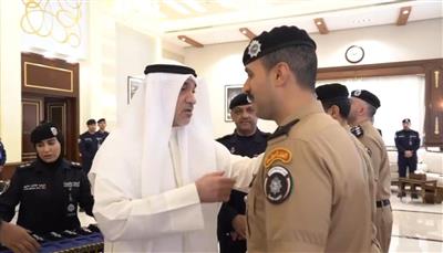 وزير الداخلية يقلّد عدداً من الضباط رتبهم الجديدة: الترقية مسؤولية مضاعفة تتطلب الإخلاص والتفاني في أداء الواجب