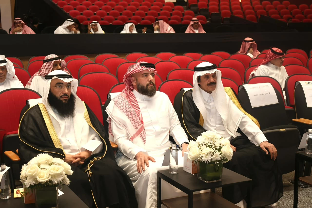 فارس لـ«عكاظ»: قصائد والدي توقظ الحنين وتؤكد استمرار أثره