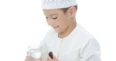 لو ابنك سنة أولى صيام.. اعرفى التغذية المثالية من الفطار للسحور