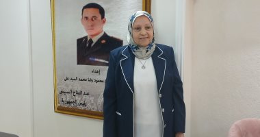 اليوم السابع يرصد فرحة الأم المثالية بالإسكندرية بعد تكريمها