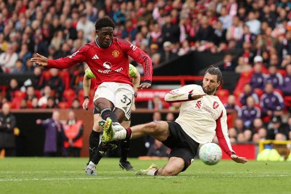 مانشستر يونايتد يفوز على ليفربول في الدوري الإنجليزي