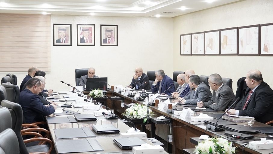 الوزير محافظة يدعو الجامعات الرسمية لإعداد خطط مالية للأعوام 2026-2029