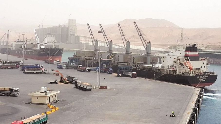 العقبة.. استمرار تدفق البضائع وسط خشية من تداعيات ارتفاع كلف النقل البحري