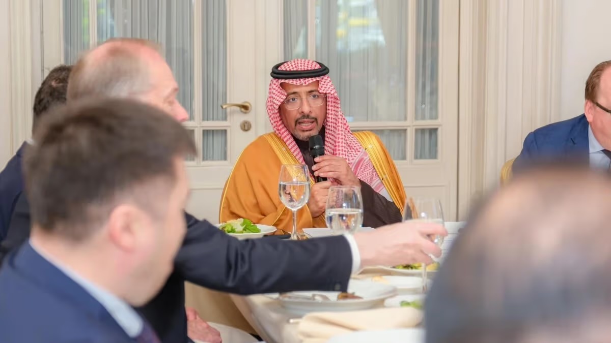 وزير الصناعة الخريّف: السعودية جسر عالمي يربط منتجي ومستهلكي المعادن