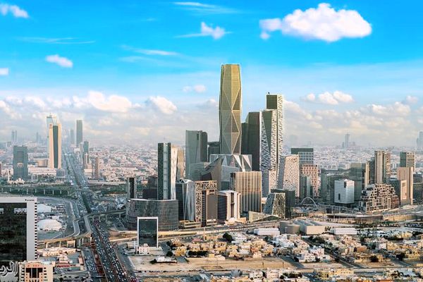 المدفوعات الإلكترونية تبلغ 85 % من مدفوعات الأفراد في عام 2025