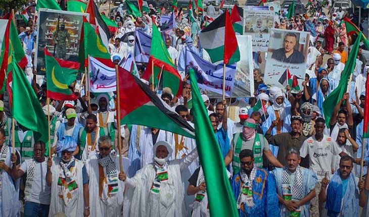 الشارع الموريتاني يهتف لإيران والبيان الرسمي يوازن الحسابات: كيف انعكست مواجهة إيران لأمريكا وإسرائيل على المشهد السياسي؟