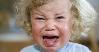 كيف تهدئين نوبات غضب طفلك؟