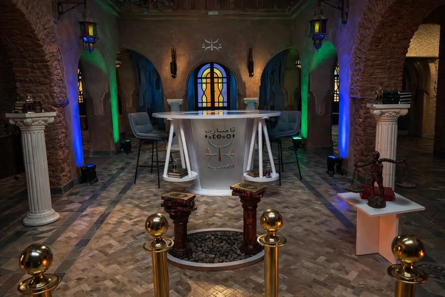 رغم استيفاء المساطر.. “أياد خفية تعبث بالصفقات” توقف بث برنامجا على قناة “تمازيغت”