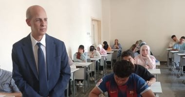 رئيس جامعة بني سويف الأهلية يتفقد سير امتحانات الفصل الدراسي الثاني