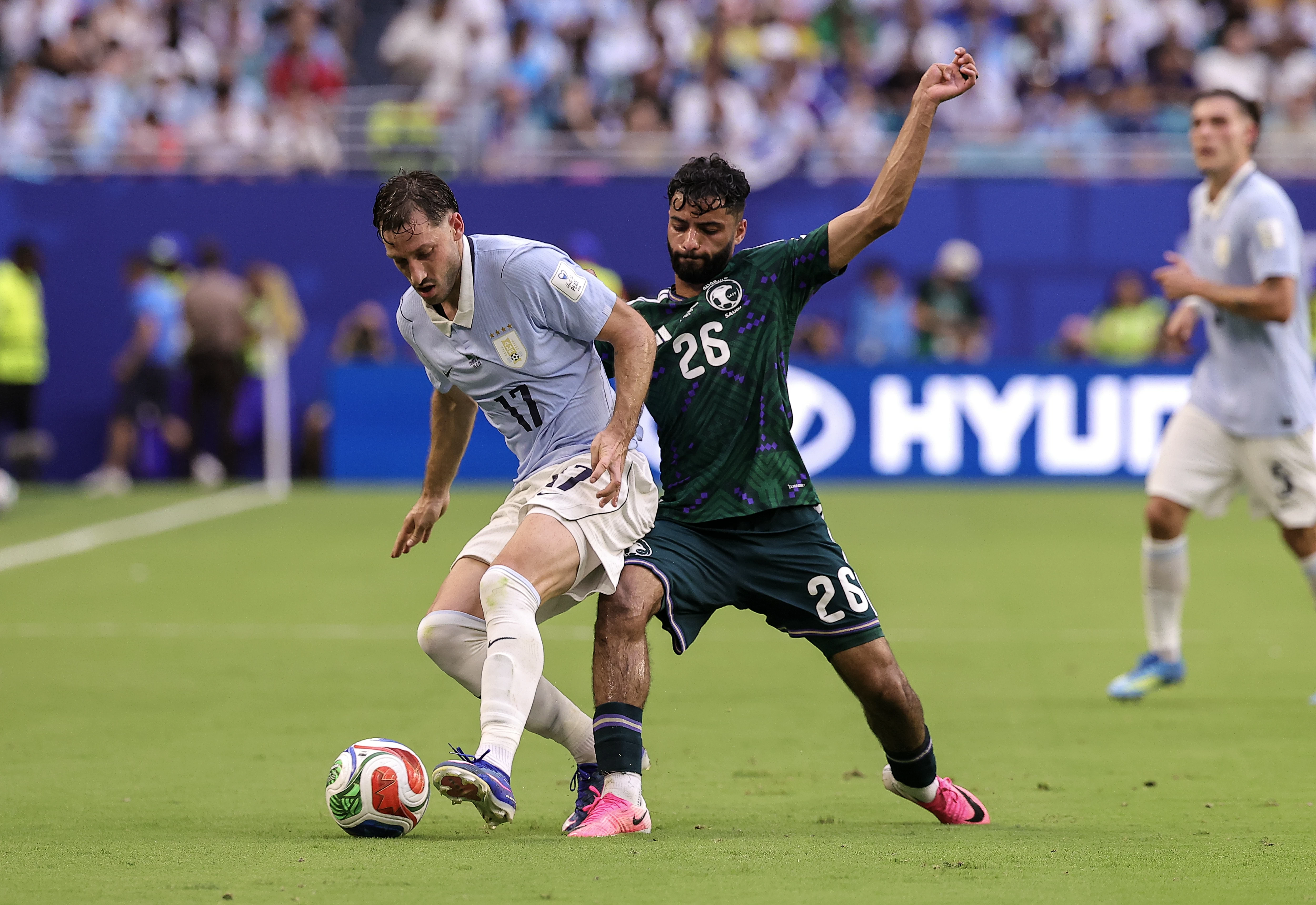 دونيس: خبرة المنتخب الأوروغواياني جعلت التعادل نتيجة مقبولة