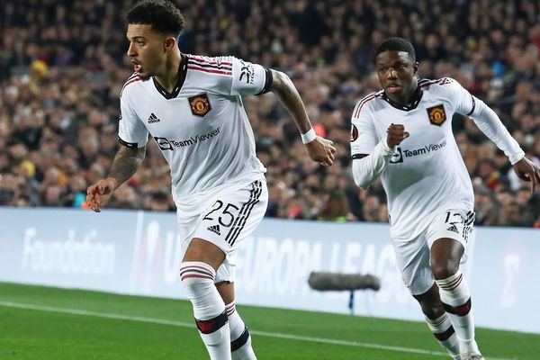 جادون سانشو وتيريل مالاسيا يرحلان عن مانشستر يونايتد