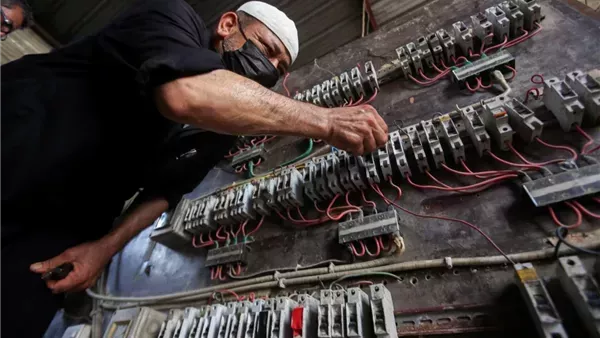 هل تلجأ الكهرباء إلى تخفيف الأحمال بسبب الضربات الأمريكية الإيرانية؟