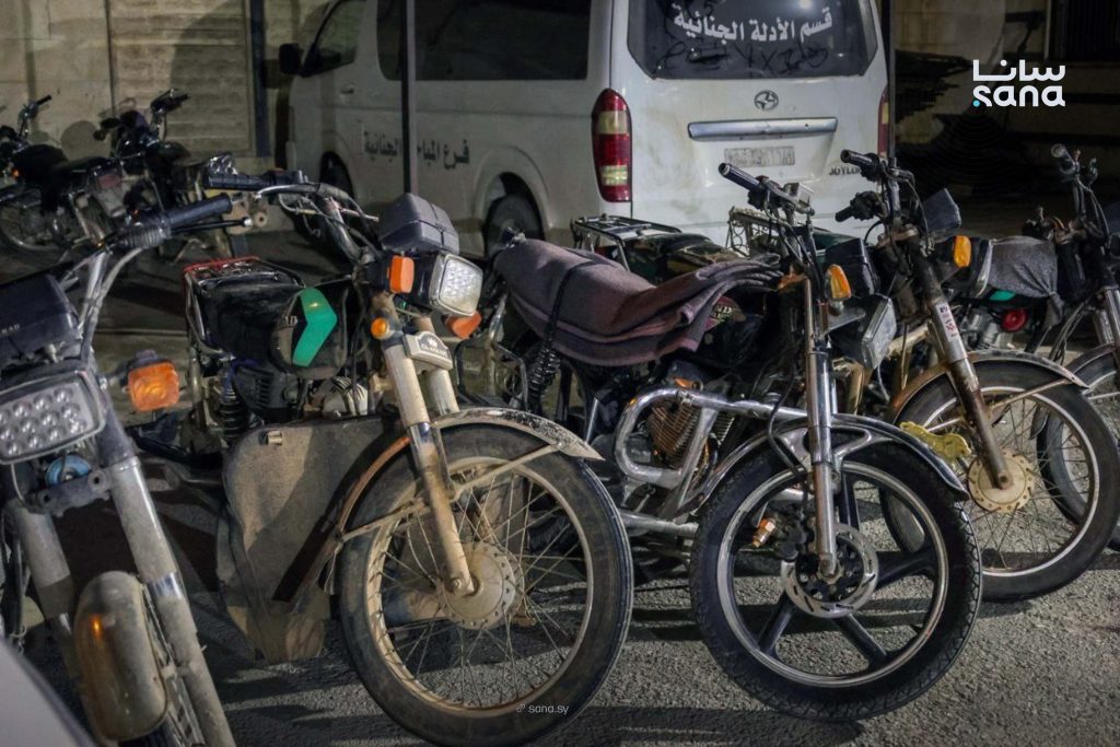 الأمن الداخلي بحماة يفكك عصابة متخصصة بسلب الدراجات النارية