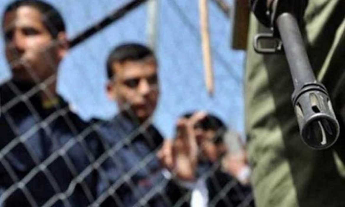 السلطة تنفق نحو ٢٠ مليون دولار على الانتخابات البلدية والمؤتمر الثامن ل فتح