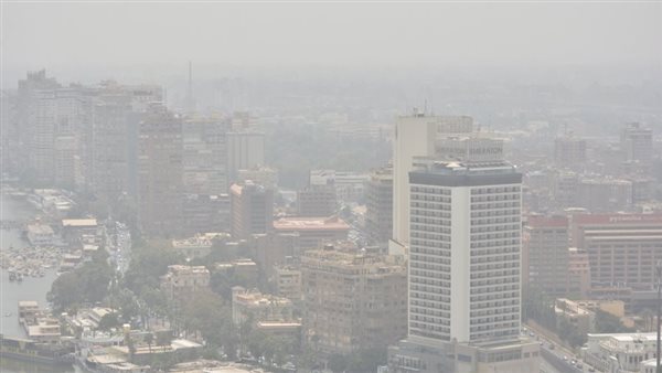 الطقس الآن، انخفاض الرؤية الأفقية إلى 500 متر بشوارع القاهرة بسبب الرياح المثيرة للأتربة