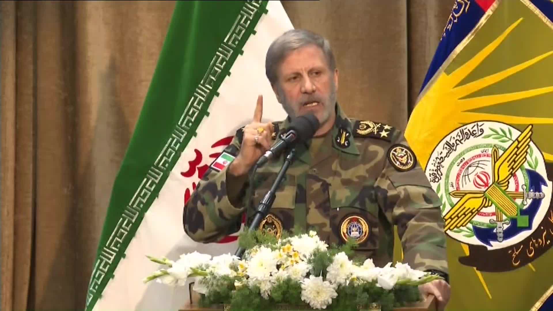 اللواء أمير حاتمي: القوات المسلحة لن تقصّر في دحر العدو وعمليات الجيش مستمرة براً وجواً وبحراً