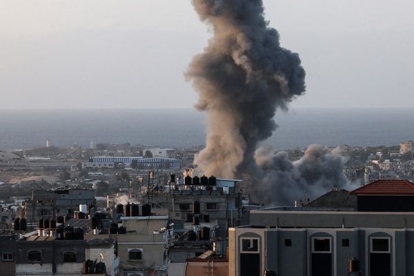 استشهادُ أربعة فلسطينيين بقصف إسرائيلي على غزة