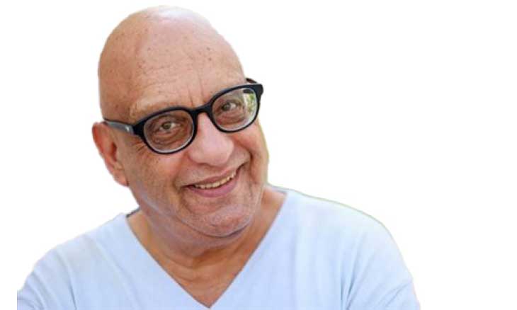 «أنا مخرج لا يشبع من المغامرة»: خيري بشارة يفكك شفرات السينما والواقع في قلب الإسكندرية