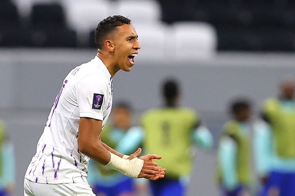 العين يُتوّج بكأس رئيس دولة الإمارات بعد فوز كبير على الجزيرة 4-1
