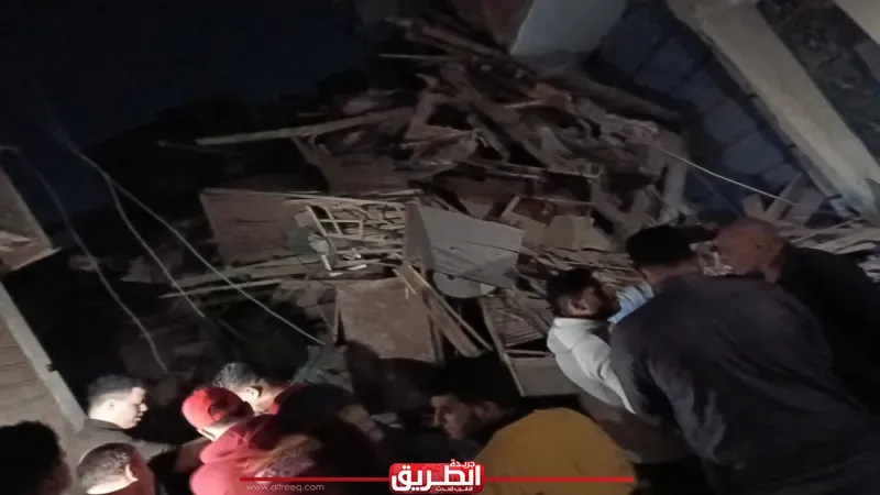 انهيار منزلين خلف مدرسة الثانوية بنات بالفيوم دون وقوع وفيات