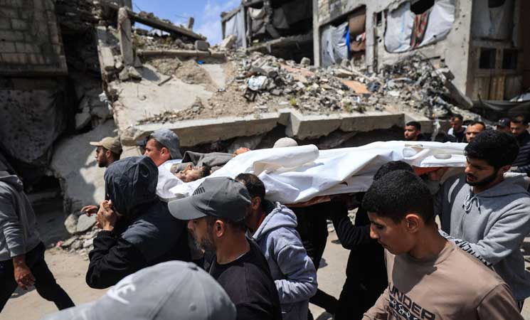 استشهاد 4 فلسطينيين بقصف جوي إسرائيلي وإطلاق نار في قطاع غزة