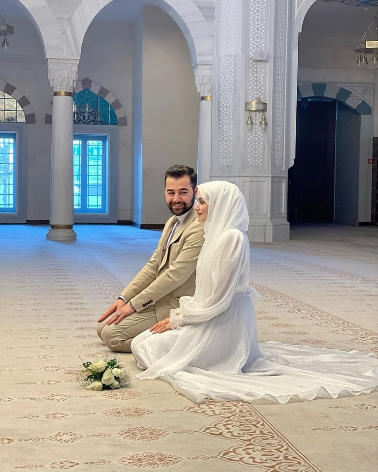 حكم الدخول بالزوجة قبل الزفاف