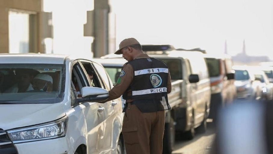 السعودية: غرامة 100 ألف ريال بحق من يؤوي حاملي تأشيرات الزيارة خلال الحج