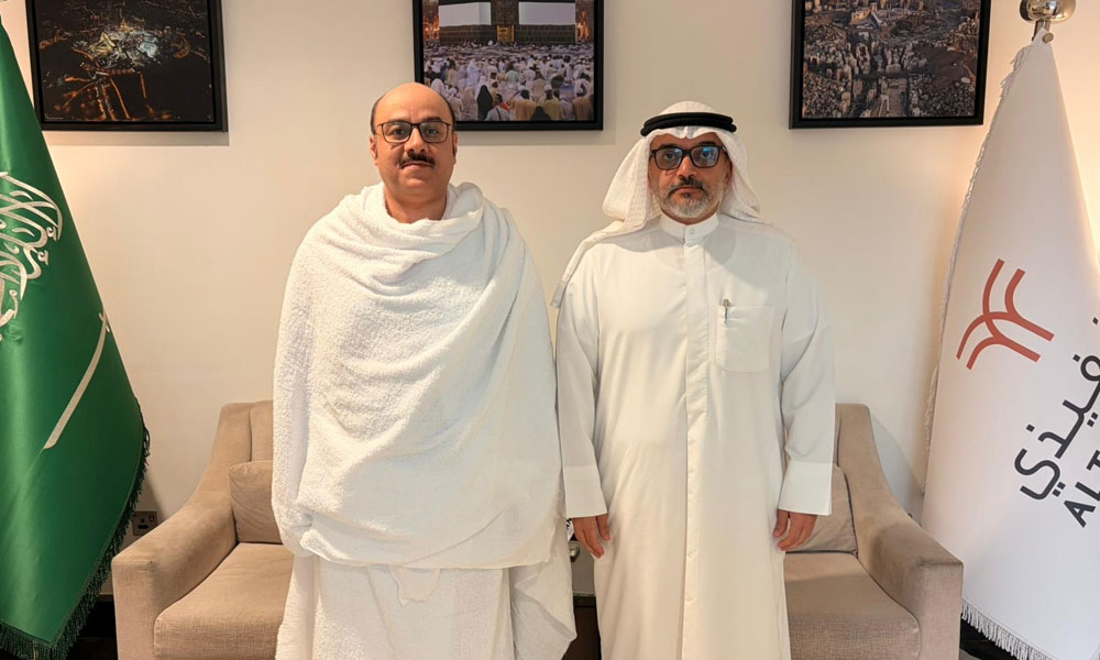 قنصل الكويت في جدة يستقبل رئيس بعثة الحج الكويتية بمكة المكرمة لمتابعة استعدادات الحج