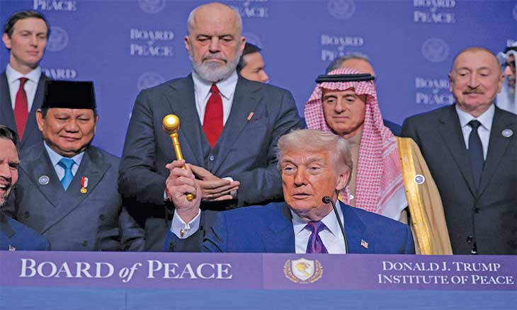 واشنطن: ترامب يترأس «مجلس سلام» غزة… وعود بالمليارات وقوّات من إندونيسيا والمغرب