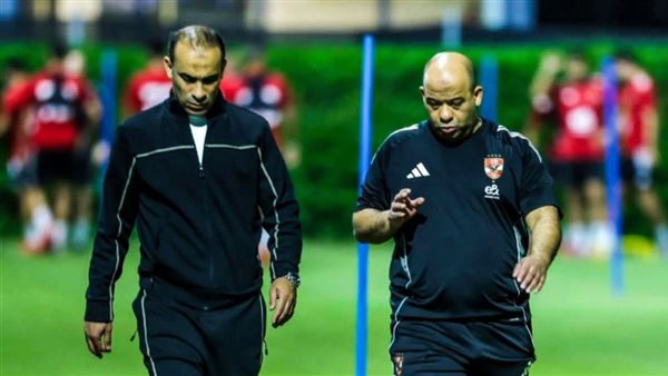 سيد عبد الحفيظ يحفز لاعبي الأهلي قبل مواجهة بيراميدز بالدوري