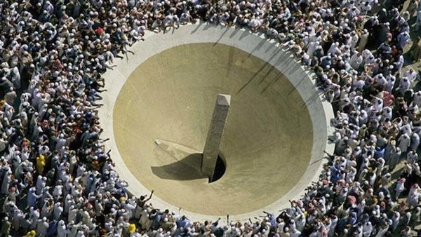 الأوقاف تكشف سر رمي الجمرات في الحج